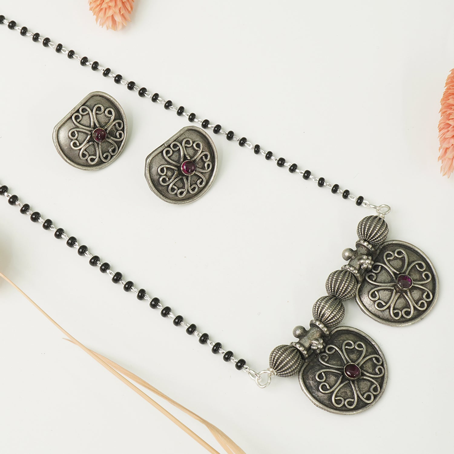 Silver Tribal Filgree Vati Mangalsutra With Earrings