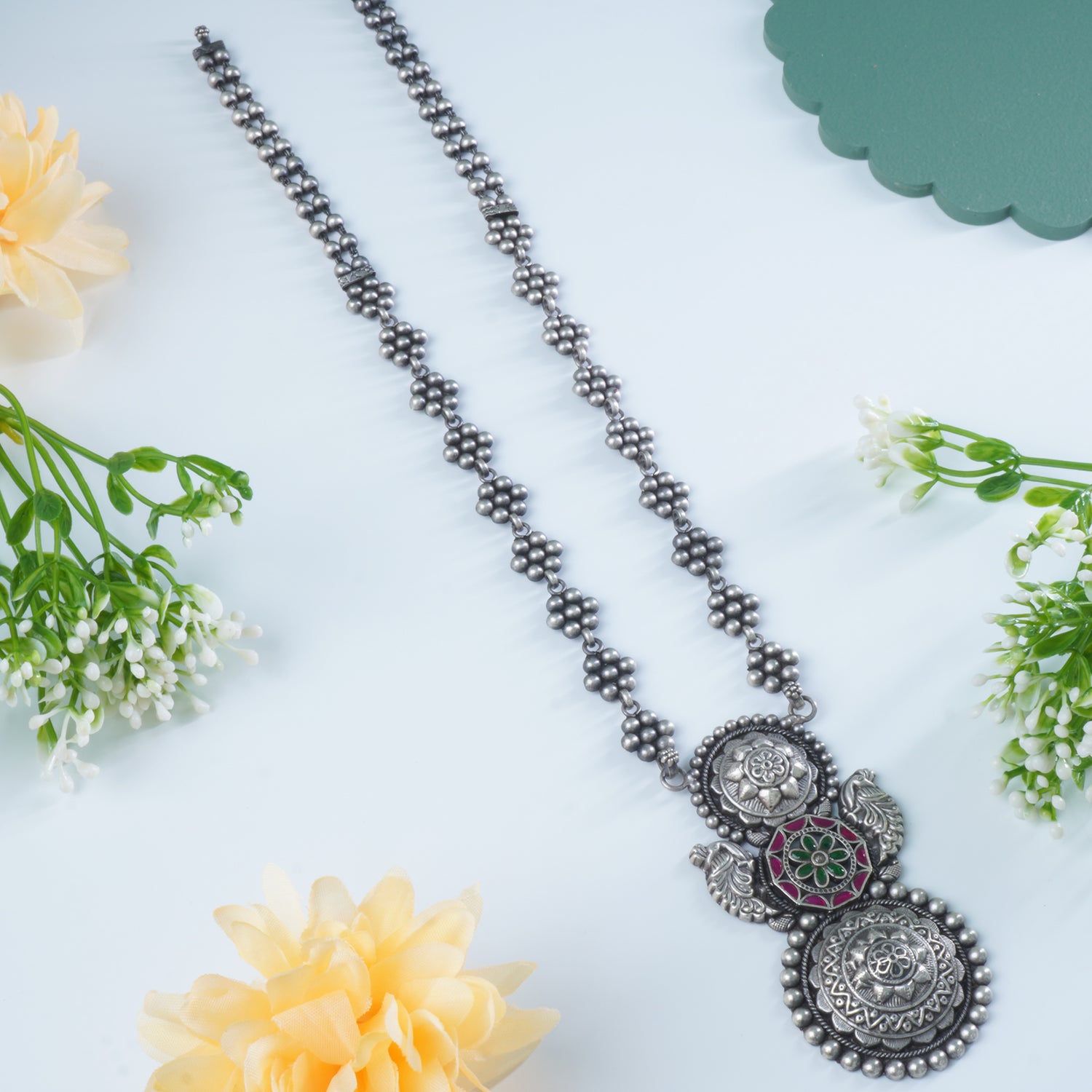 Silver Long Kudi Necklace With Kundan Worked Pendant