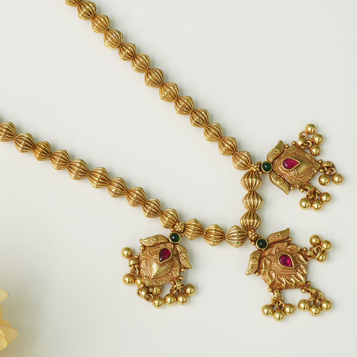 Pure Silver Antique Gold Plated Mala With Saaj Paan Pieces