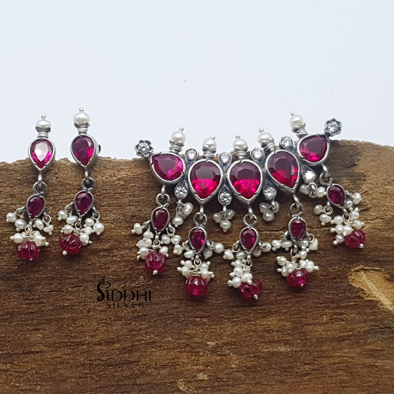 Tanmani red crystal pendant with earrings